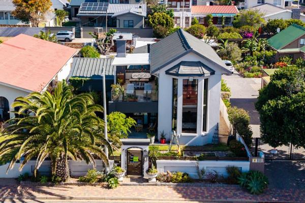 Beautiful Coastal Home - Linkside, Mossel Bay - Property for sale